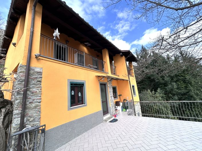 Image No.9-2 Bed Property for sale