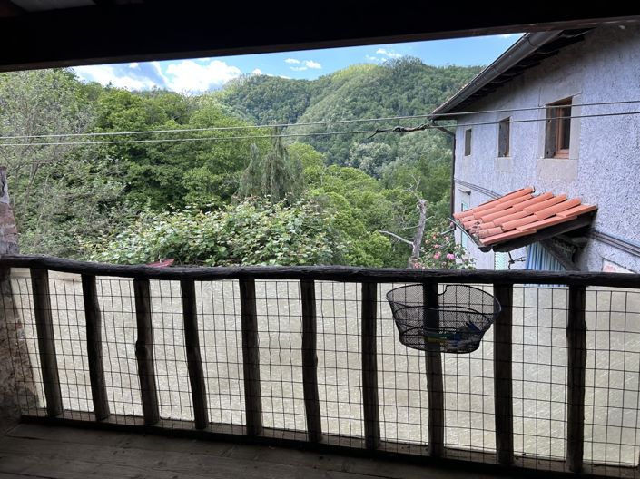 Image No.2-5 Bed Property for sale