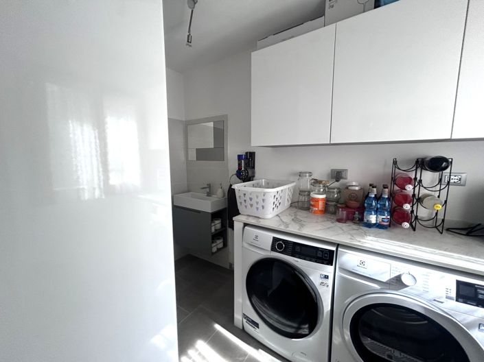 Image No.13-2 Bed Property for sale