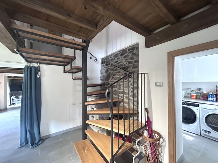 Image No.17-2 Bed Property for sale