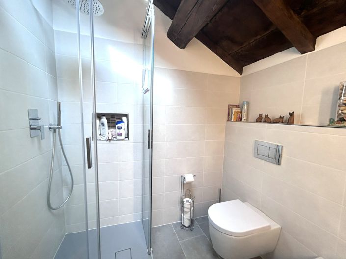 Image No.24-2 Bed Property for sale