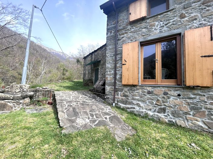 Image No.28-2 Bed Property for sale