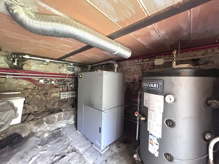 Image No.30-2 Bed Property for sale