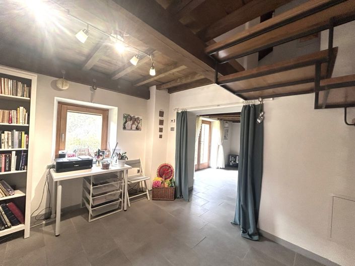 Image No.7-2 Bed Property for sale