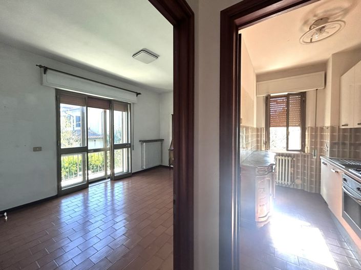 Image No.4-2 Bed Property for sale