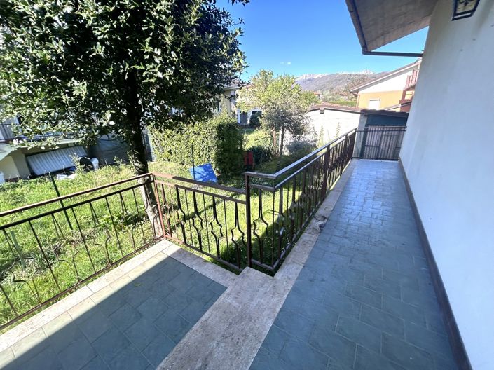 Image No.9-2 Bed Property for sale