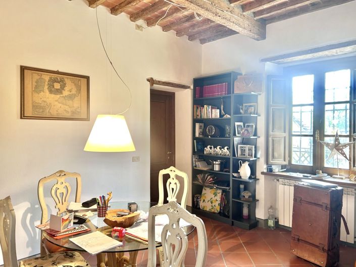 Image No.10-3 Bed Property for sale