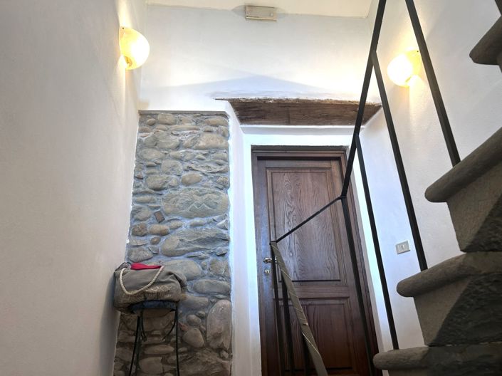 Image No.19-3 Bed Property for sale