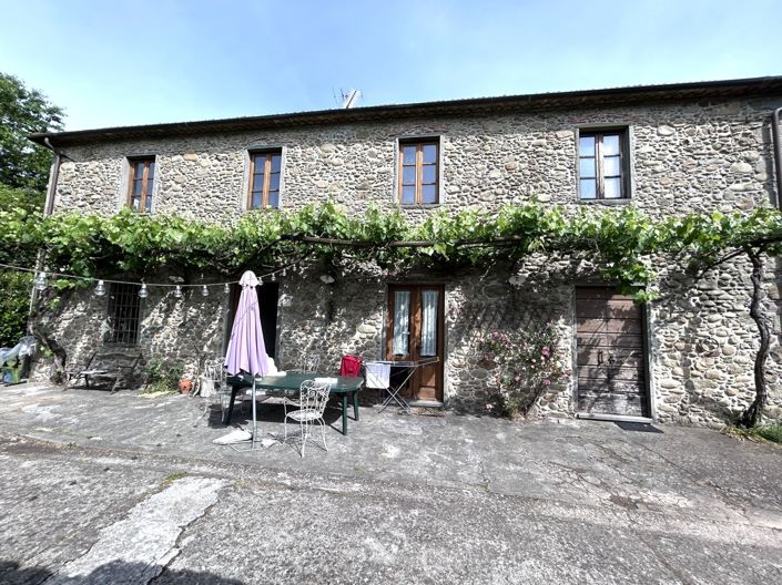 Image No.2-3 Bed Property for sale