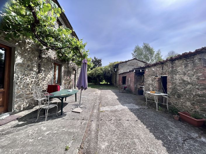 Image No.26-3 Bed Property for sale