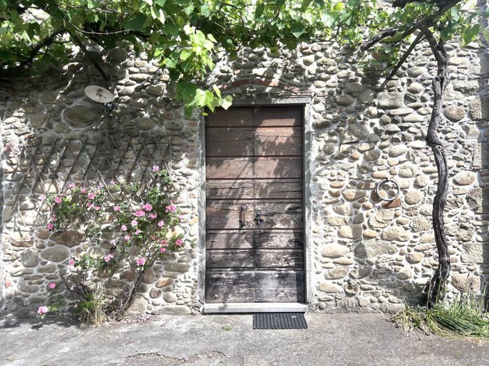Image No.27-3 Bed Property for sale