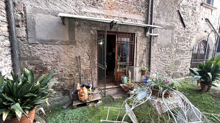 Image No.11-3 Bed Property for sale