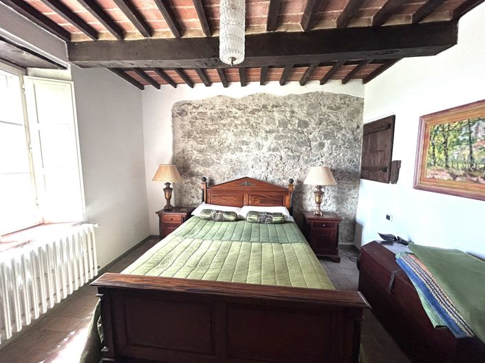 Image No.26-4 Bed House for sale