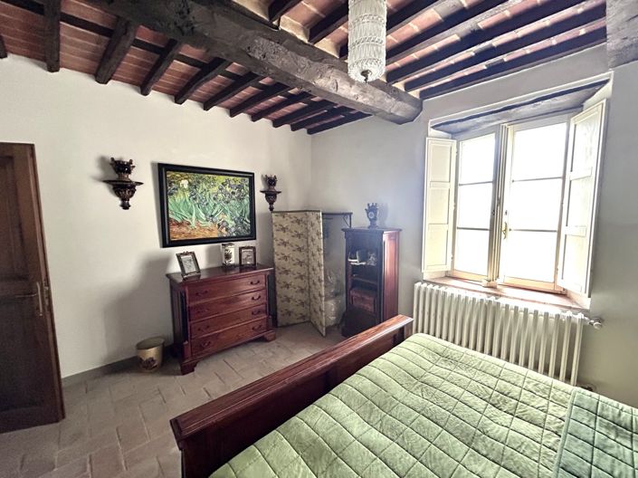 Image No.27-4 Bed House for sale