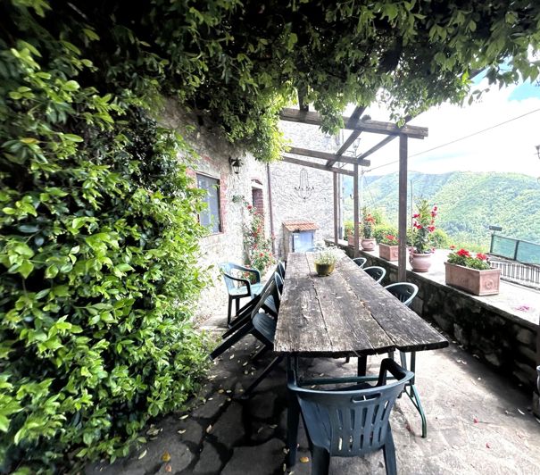Image No.30-4 Bed House for sale