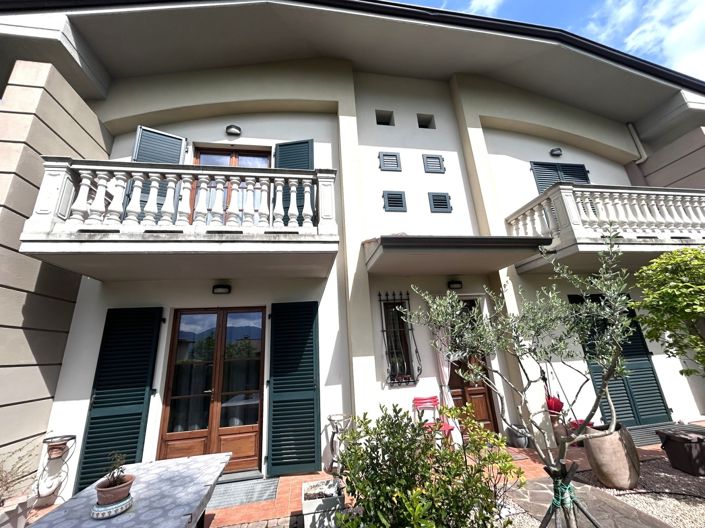 Image No.2-2 Bed Property for sale