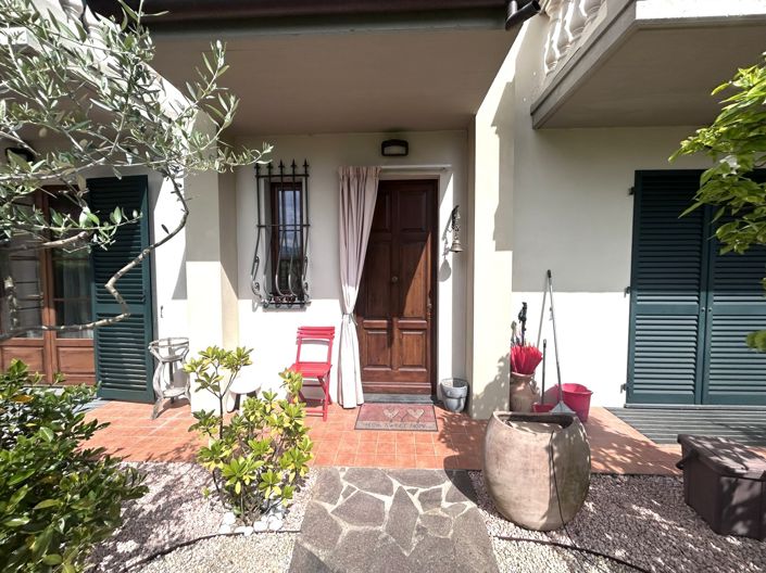 Image No.4-2 Bed Property for sale