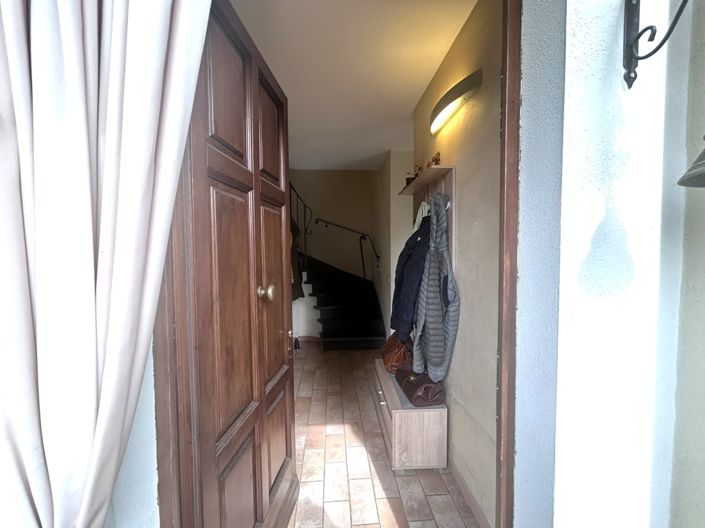 Image No.5-2 Bed Property for sale