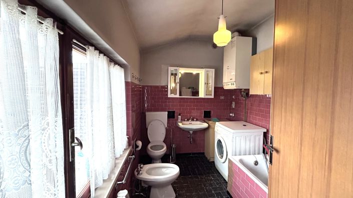 Image No.13-2 Bed Property for sale