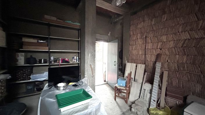 Image No.16-2 Bed Property for sale