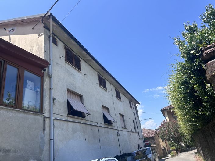 Image No.18-2 Bed Property for sale