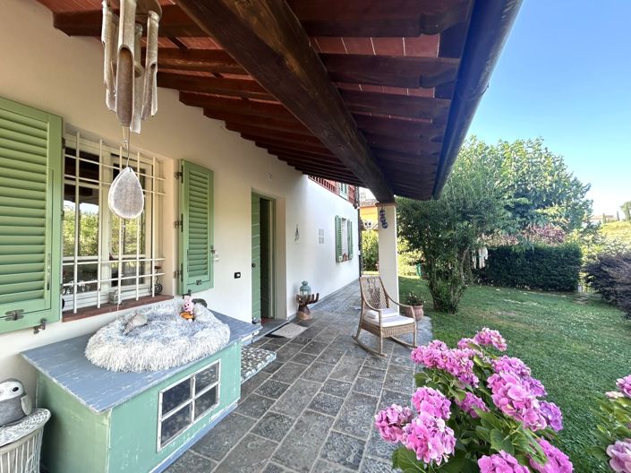 Image No.5-Propriété de 3 chambres à vendre à Lucca