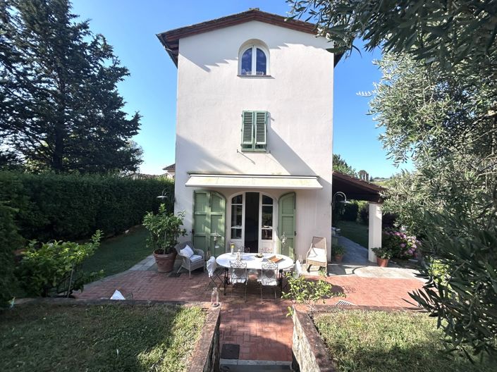 Image No.6-Propriété de 3 chambres à vendre à Lucca