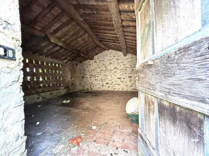 Image No.15-3 Bed Property for sale