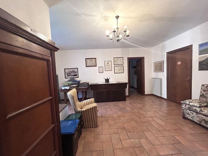 Image No.18-Propriété de 5 chambres à vendre