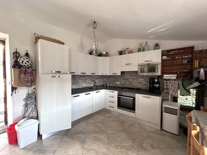 Image No.7-2 Bed Property for sale