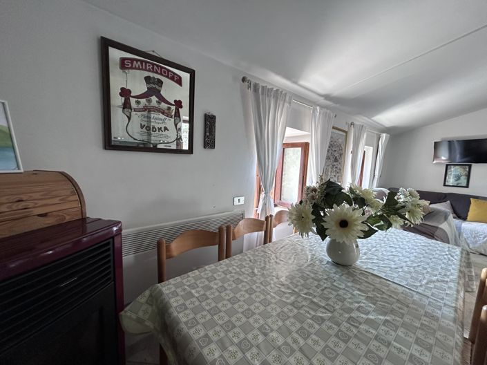 Image No.9-2 Bed Property for sale