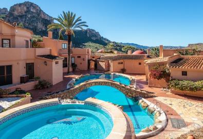 La-Fuente1-pool2