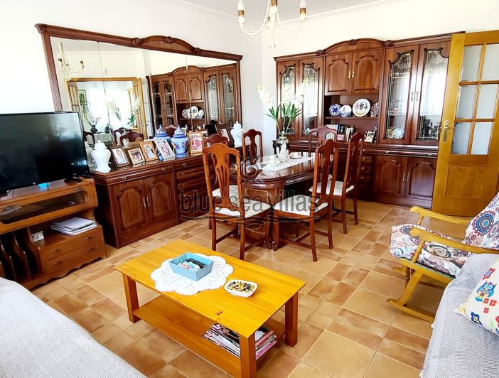 Image No.11-5 Bed Townhouse for sale