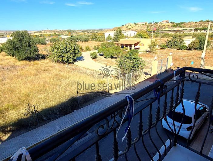 Image No.14-5 Bed Townhouse for sale