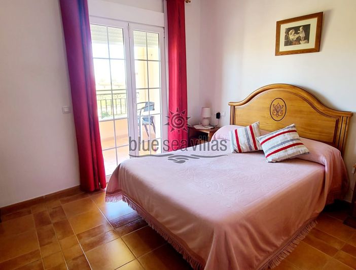 Image No.2-5 Bed Townhouse for sale