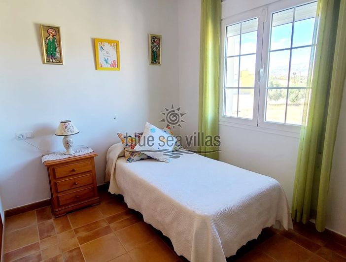 Image No.4-5 Bed Townhouse for sale