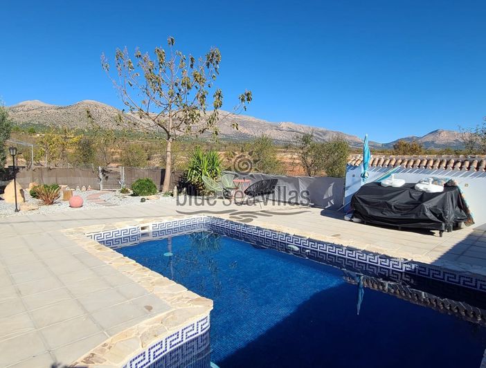 Image No.3-Maison de campagne de 5 chambres à vendre à Chirivel