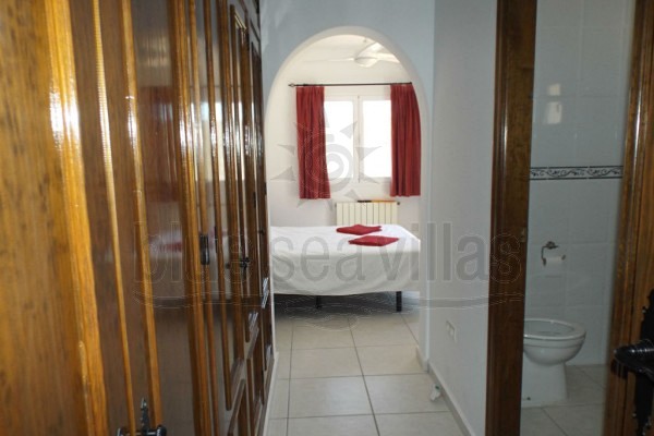 Image No.15-3 Bed Villa for sale