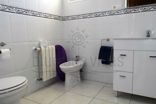 Image No.27-3 Bed Villa for sale