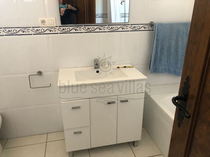 Image No.30-3 Bed Villa for sale