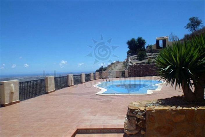 Image No.34-3 Bed Villa for sale