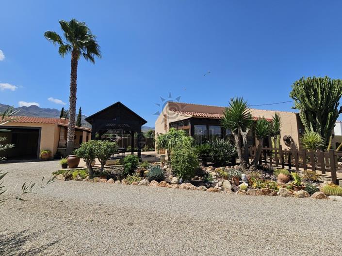 Image No.35-3 Bed Villa for sale