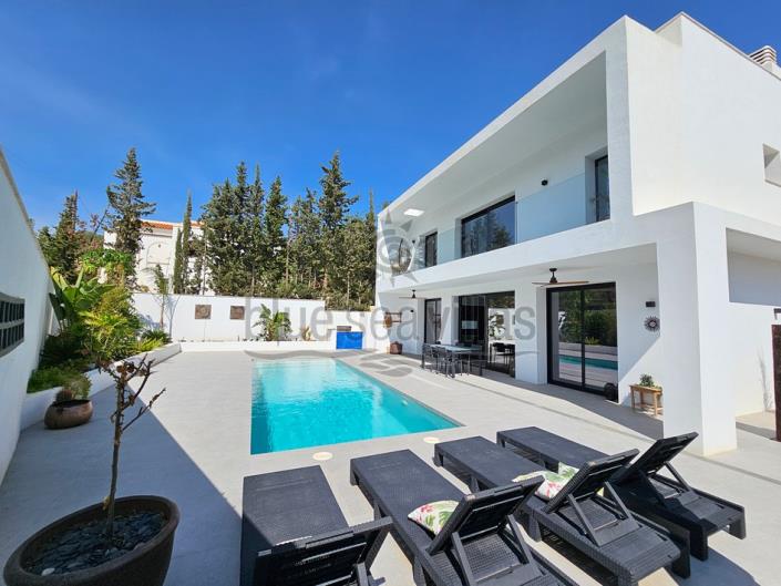 Image No.40-4 Bed Villa / Detached for sale