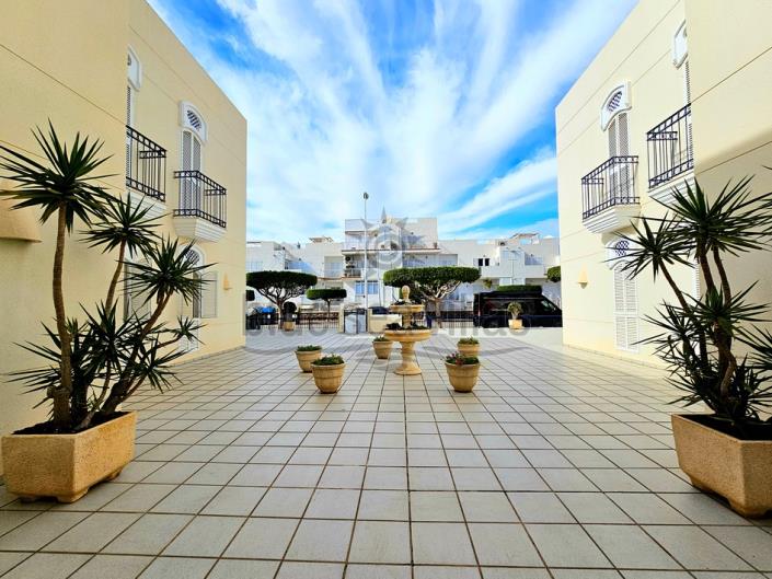 Image No.11-3 Bed Apartment for sale