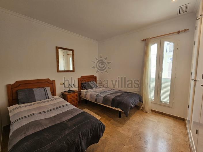 Image No.30-3 Bed Apartment for sale