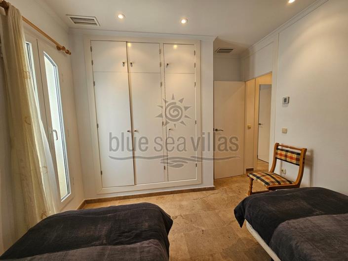 Image No.31-3 Bed Apartment for sale