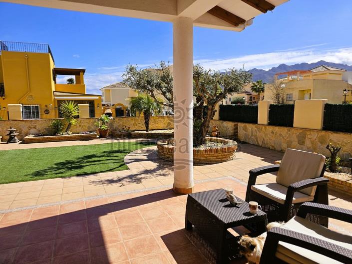 Image No.2-3 Bed Villa / Detached for sale