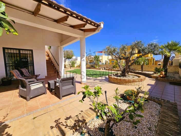 Image No.4-3 Bed Villa / Detached for sale