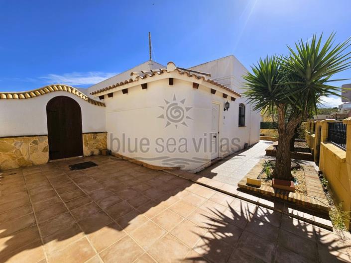 Image No.13-3 Bed Villa / Detached for sale