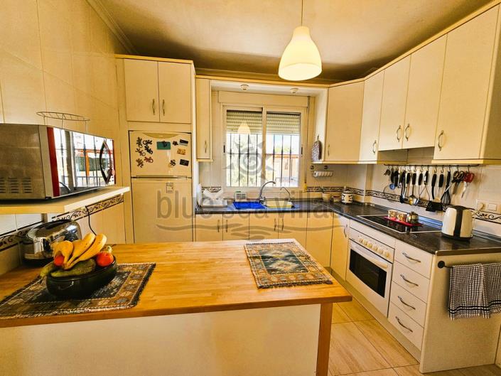 Image No.14-3 Bed Villa / Detached for sale